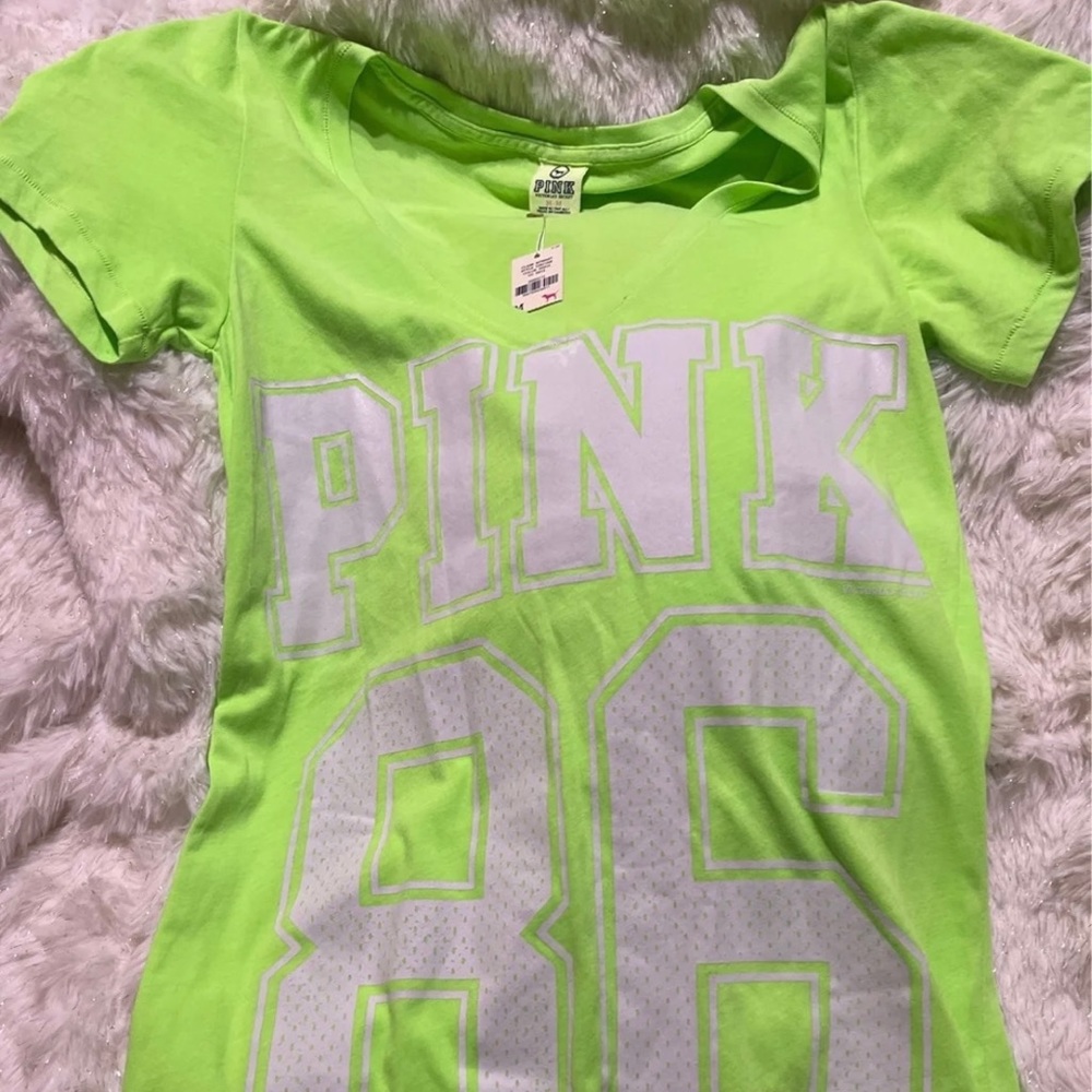 NWT PINK by VS lime green Medium shirt